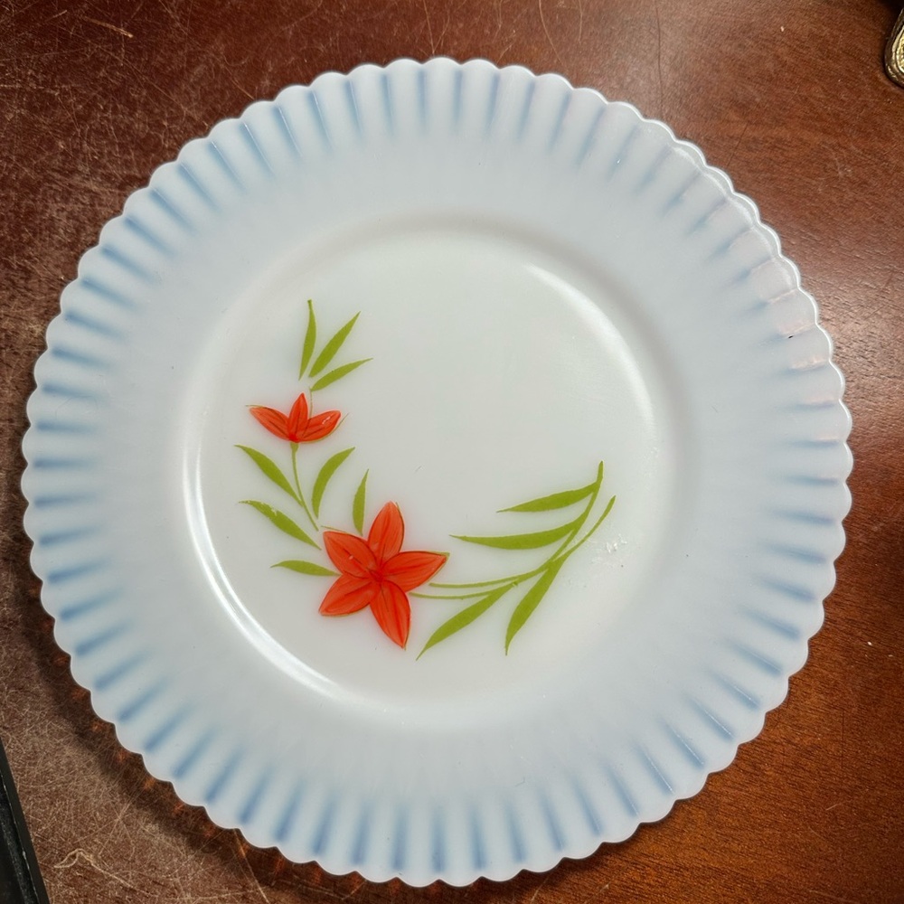 FOUR MacBeth-Evans Petalware Florette Monax Salad Plates 8" NEW